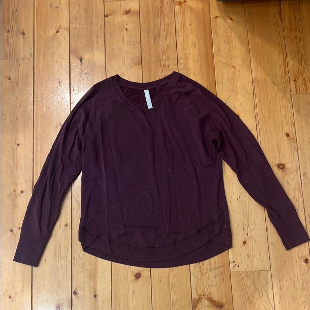 Athleta Women's Burgundy crew neck Long Sleeve sweatshirt